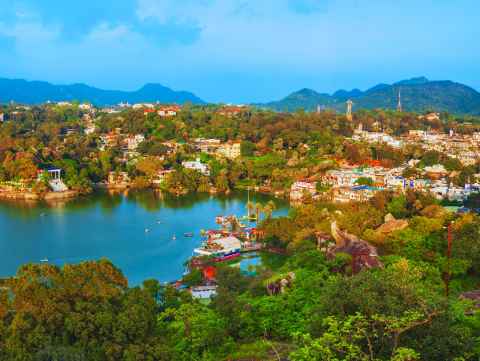 Scenic views from Udaipur Mount Abu Jodhpur tour package